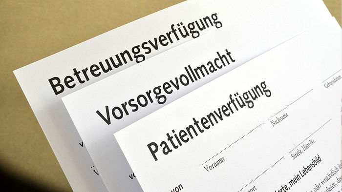 Abbildung von Vorlagen für Patienverfuegung, Patientenvollmacht und Betreuungsverfuegung