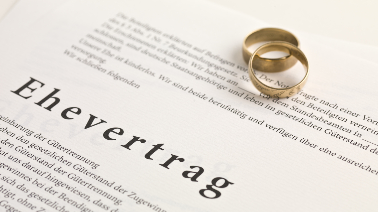 Abbildung eines Ehevertrags mit Eheringen